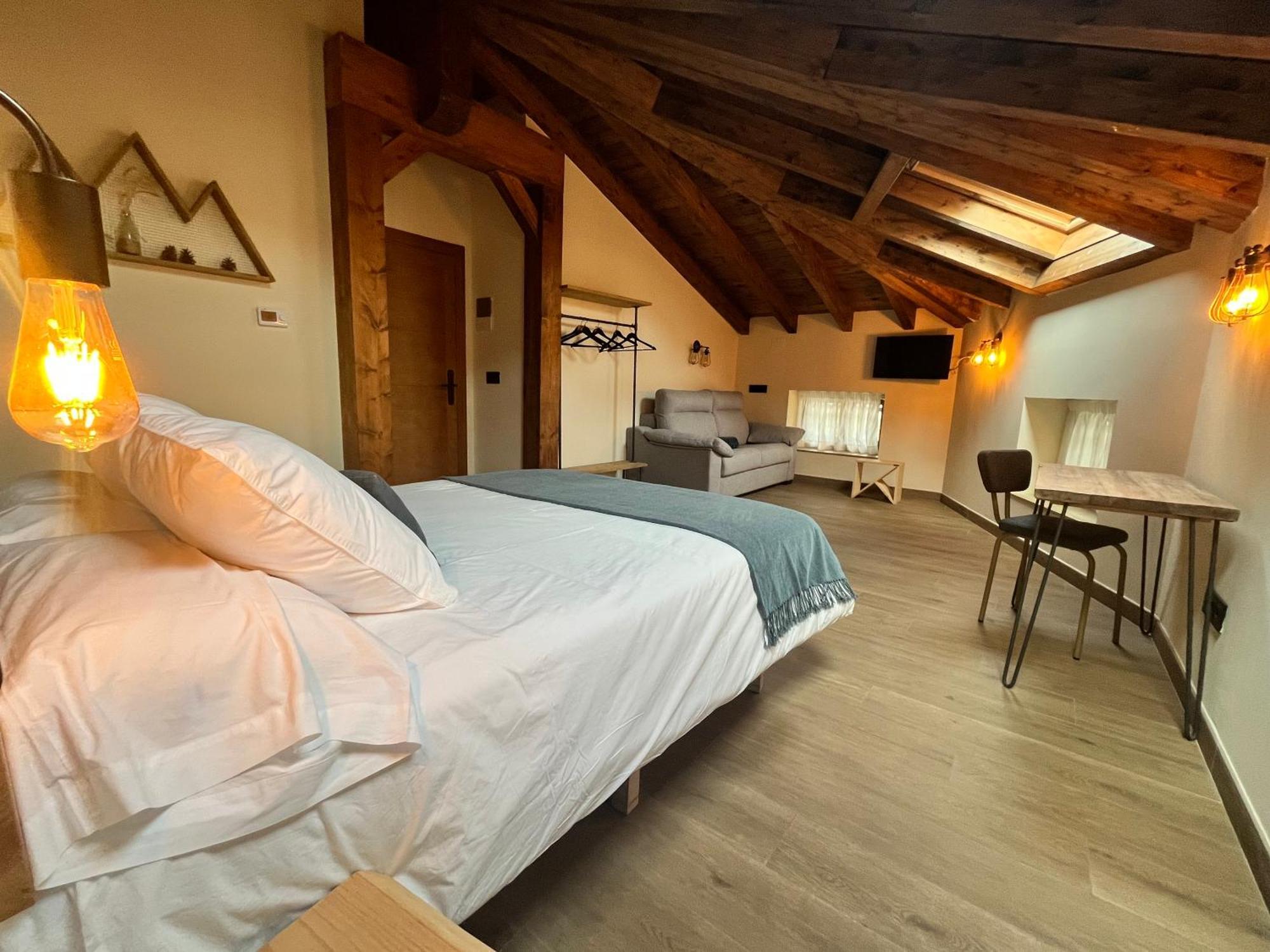 Fabrica De Harinas La Gloria Guest House San Millan De La Cogolla Exterior photo